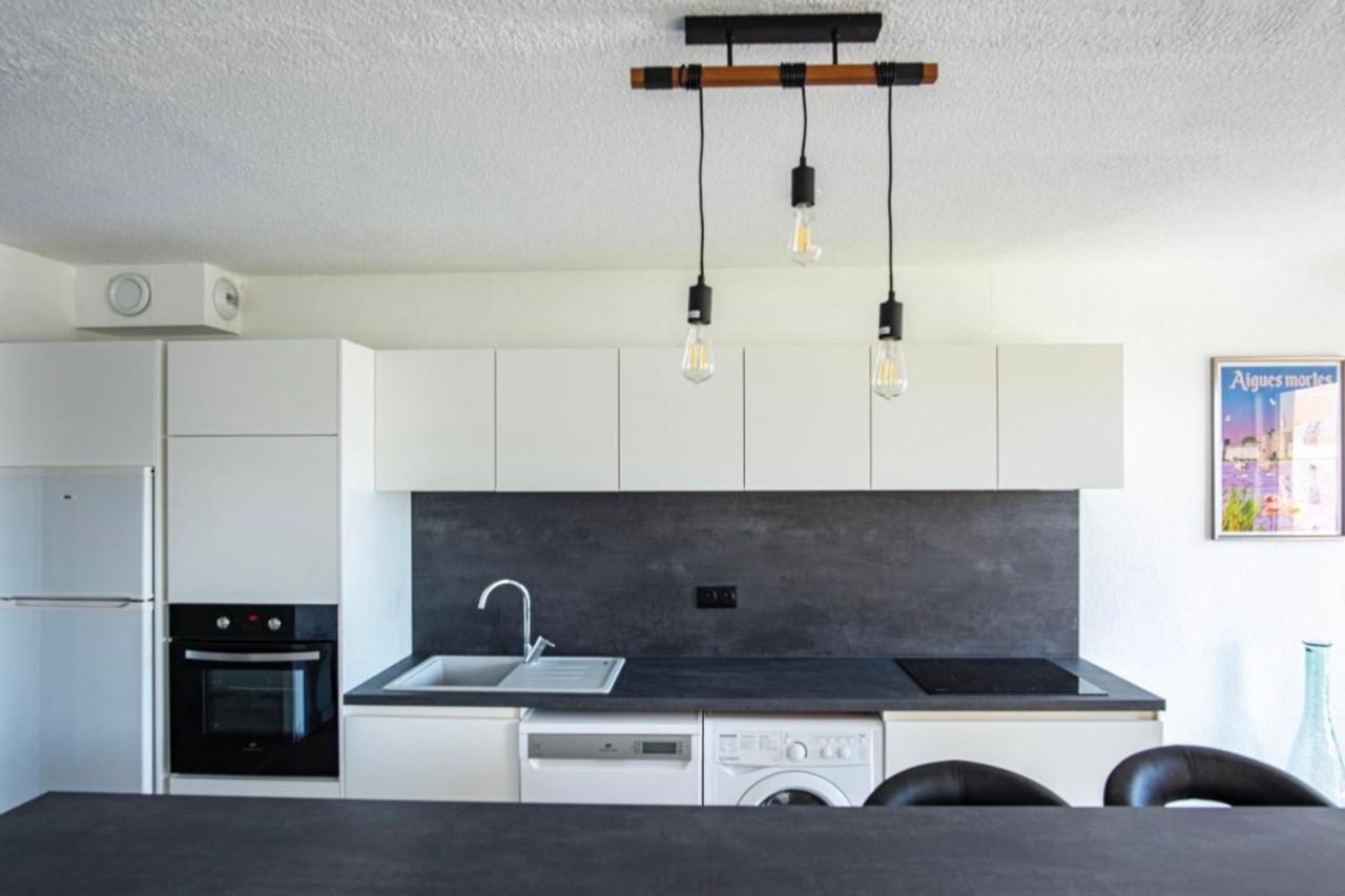 Superb Apartment Near The Port And The Sea 莫吉奥 外观 照片